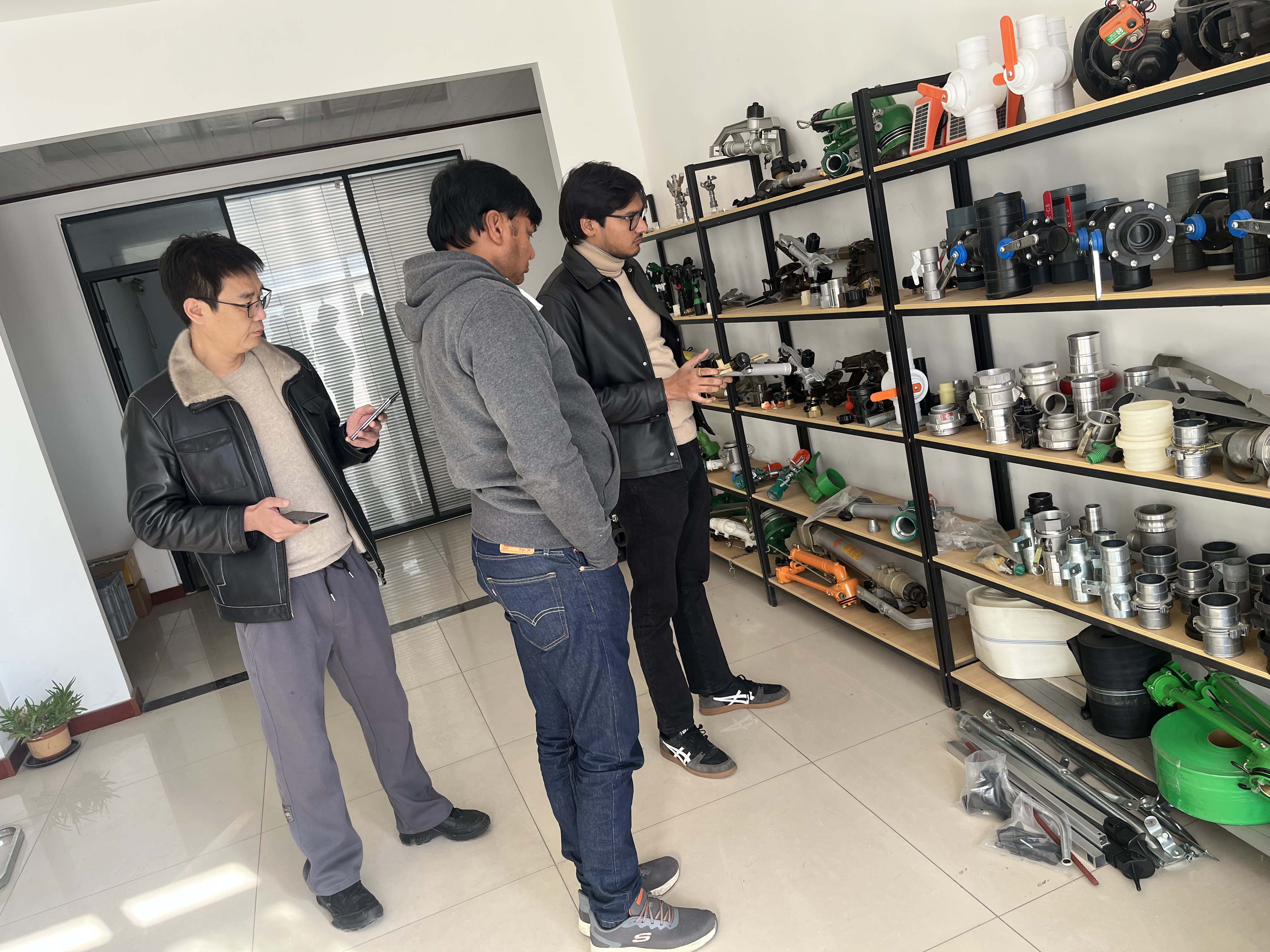 十堰NS40 涡轮喷枪获客户青睐 洽谈批量合作